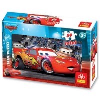 Пазл TREFL Маккуин на поле гонки (80001)