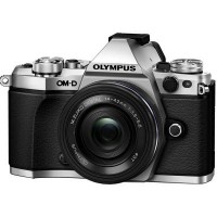 Цифровой фотоаппарат OLYMPUS E-M5 mark II Pancake Zoom 14-42 Kit silver/black (V207044SE000)