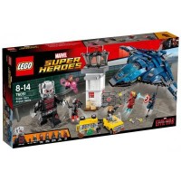Конструктор LEGO Super Heroes Сражение в аэропорту (76051)